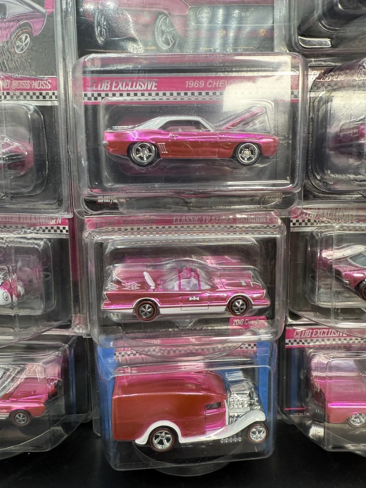 Hot Wheels ПОЛНЫЙ КОМПЛЕКТ ВСЕ 16 КАРТ RLC ВЕЧЕРИНКИ РОЗОВЫЙ АВТОМОБИЛЕЙ DATSUN BATMOBILE BUG + - Изображение 3 из 4