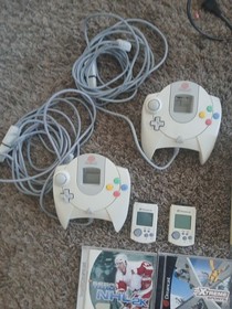 Sega Dreamcast Video Game Console HKT-3020 Bundle W/ 2 Con 2 Vmu 7 Games Tested