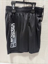 Under Armour Boys Black 5 Shorts NWT