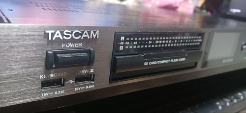 USED TASCAM DA-3000 Digital Solid State Audio Master Recorder Converter Japan - Picture 2 of 9