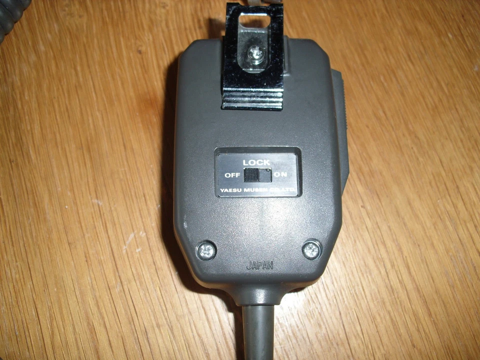 Yaesu MH14AB  Handmikrofon  funktioniert an FT 4700 - Bild 2 von 4