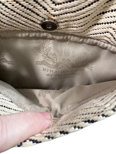 MY FLAT IN LONDON White Purse, Ivory Black Chevron Tweed Shoulder Bag Bow Accent - Picture 8 of 10