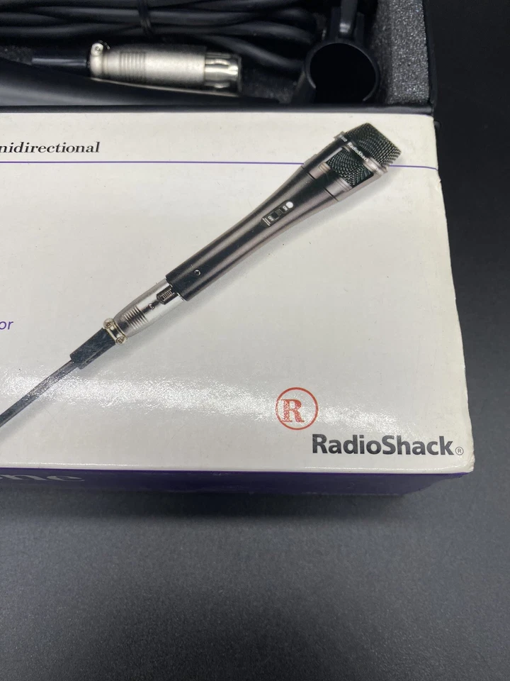 Radio Shack Unidirectional Dynamic Microphone With Case 33-3002 -NICE- - Image 4 of 4
