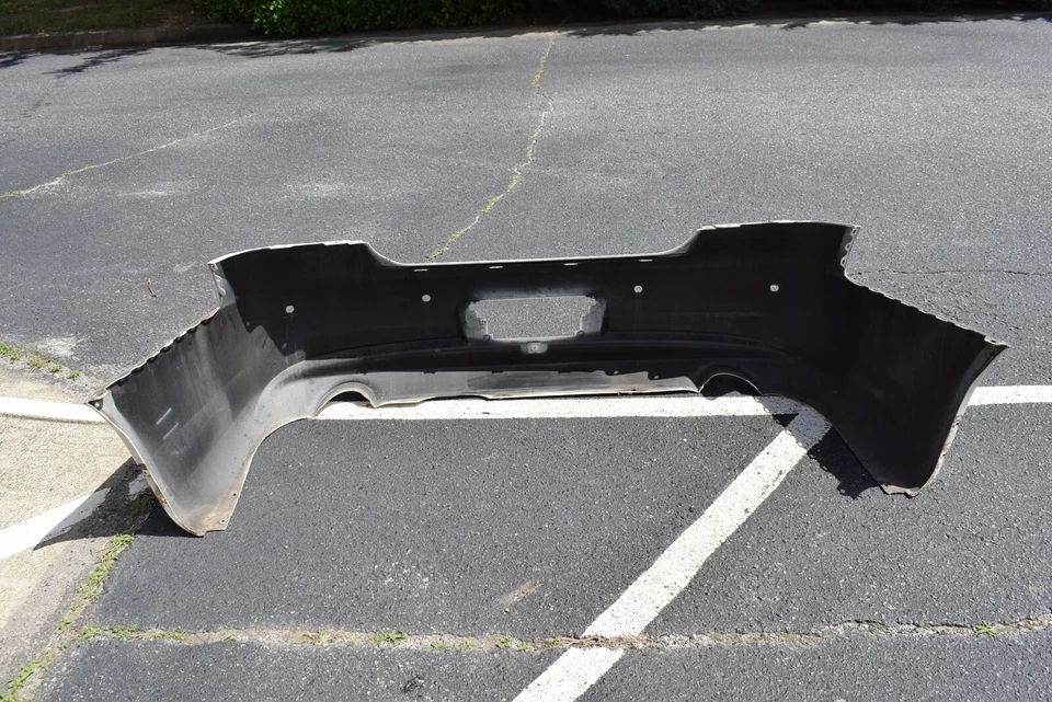 2015 INFINITI Q40 REAR BUMPER FACTORY OEM  - Image 4 of 4