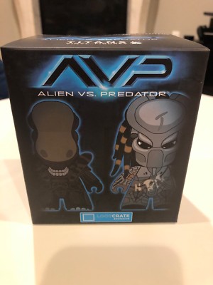 Loot Crate Exclusive AVP Alien vs. Predator 4'' Vinyl Blind Box