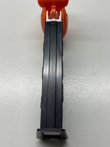 Vintage PEZ Mimic Monkey, Thin feet, 3.9 Austria, orange & light blue cap - Picture 10 of 19