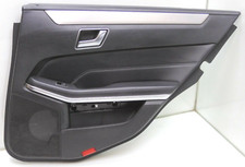 MERCEDES W212 E Kombi / T&Uuml;RVERKLEIDUNG VERKLEIDUNG / hinten rechts LEDER (TM127)