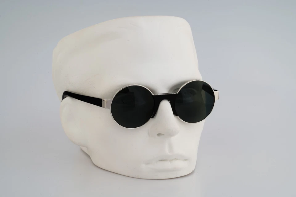 Gafas de sol Andy Wolf White Heat Muk Vintage años 2000 negro y plateado círculo redondo Foto 2 de 4