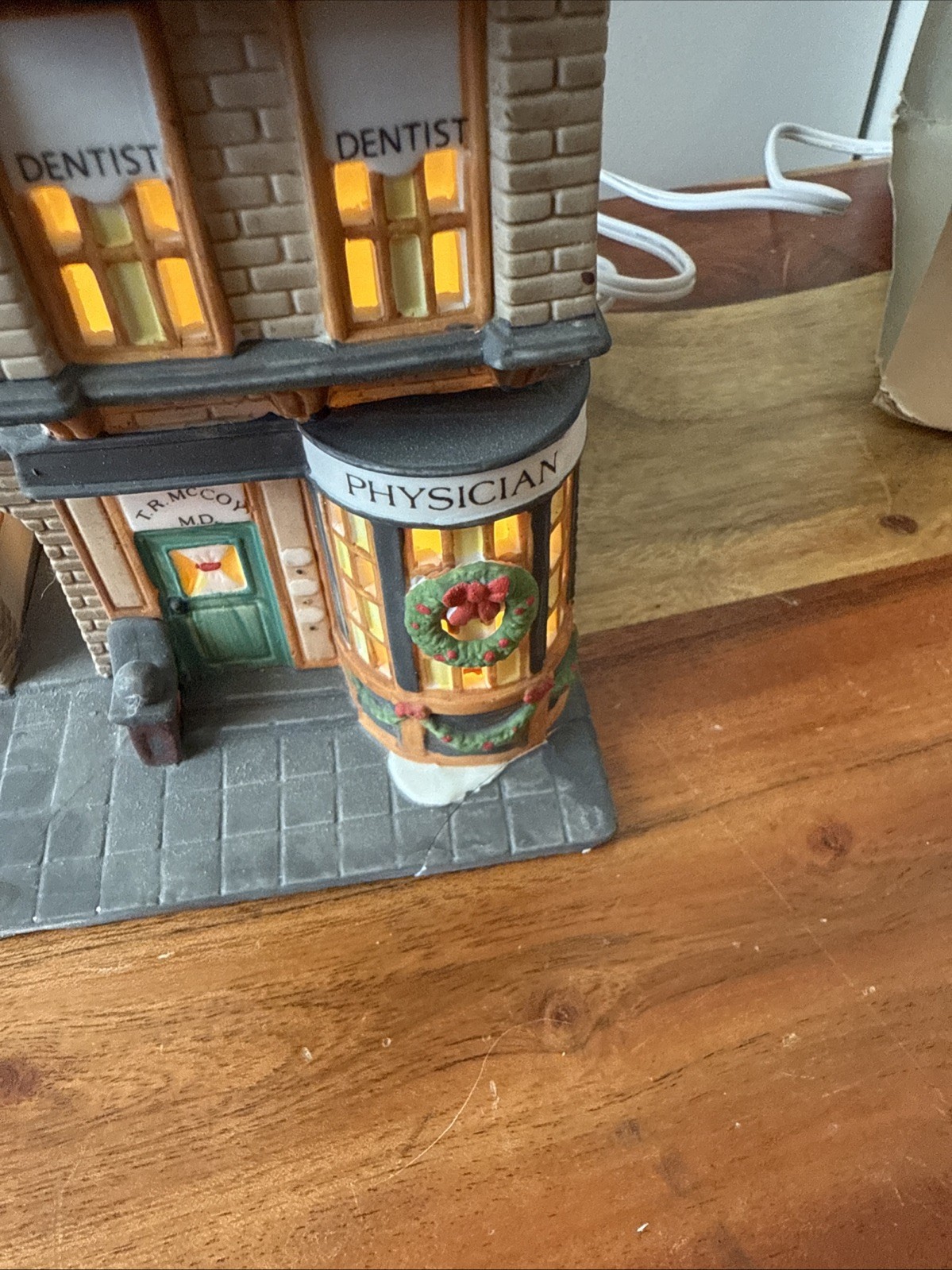 Picture 4 of 9