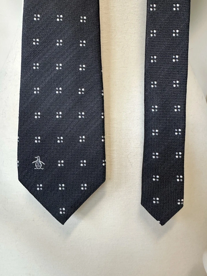 Corbata de Colección ORIGINAL PENGUIN por MUNSINGWEAR Para Hombres Gris Carbón 100% Seda Foto 2 de 4