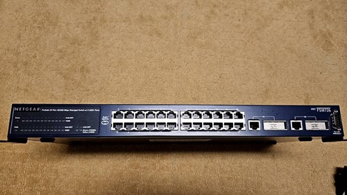 NetGear FSM726 24-Port 10/100 Mbps Managed Switch with 2 GBIC Gigabit Ports - Picture 3 of 4