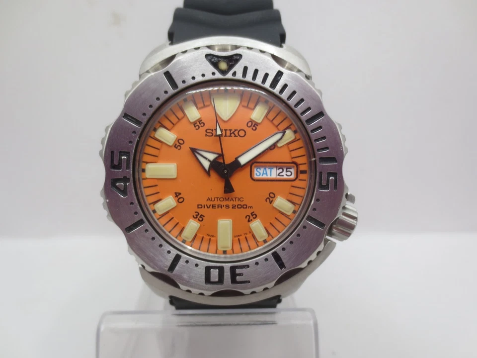 SEIKO ORANGE MONSTER 7S26-0350 DAYDATE STAINLESS STEEL AUTOMATIC MENS DIVERWATCH - Image 3 of 4