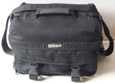 Nikon SLR/DSLR Black Nylon Padded Adjustable Compartments Camera Carry Case