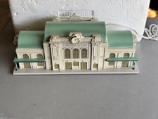 2011 Hawthorne Village Union Station Working Clock & Lamplight 