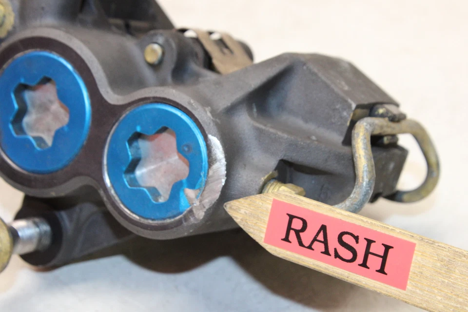 2001 年雅马哈 Yzf600r 右左前制动卡钳套装一对卡钳 — 第 3/4 张图片