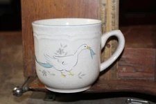International China Marmalade Geese Strawberry Ribbons Stoneware Coffee Mug