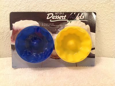 Set of 2 Plastic Dessert Molds~Fill and Chill~Use for Jello~Puddings~Custards