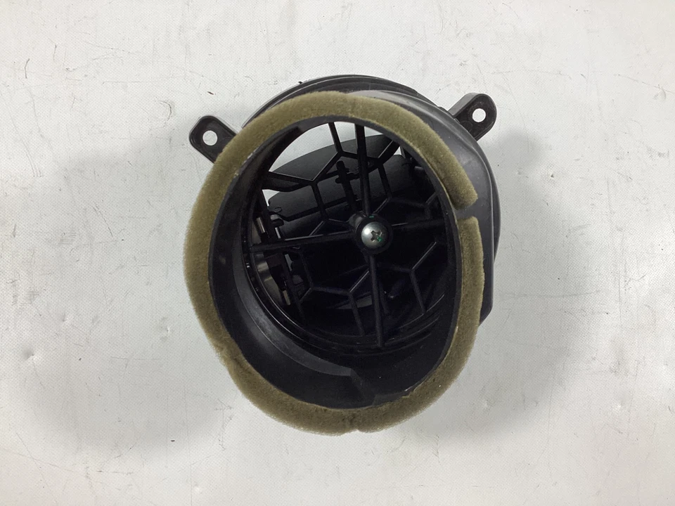 Honda Pilot 2009-2015 conductor izquierdo calefacción aire acondicionado rejilla ventilación tablero OEM. Foto 2 de 4