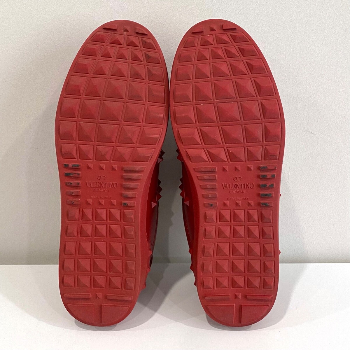 VALENTINO GARAVANI RED STUDDED ROCKSTUD UNTITLED ROSSO VALENTINO GARAVANI RED STUDDED ROCKSTUD UNTITLED ROSSO