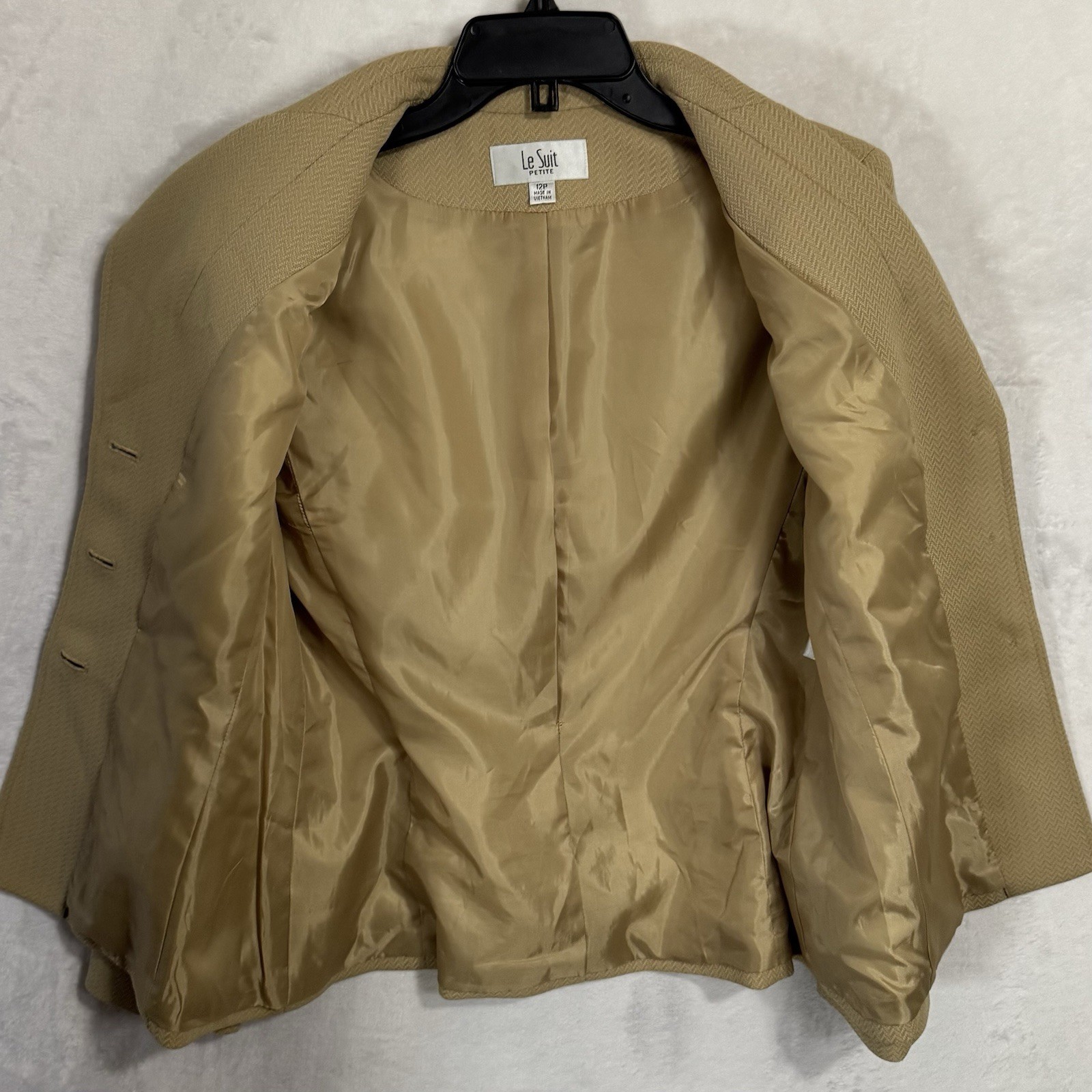 Le Suit 2 Pc Blazer Skirt Suit Set Size 12 P Khaki Tan Peak Lapel Tailored Retro