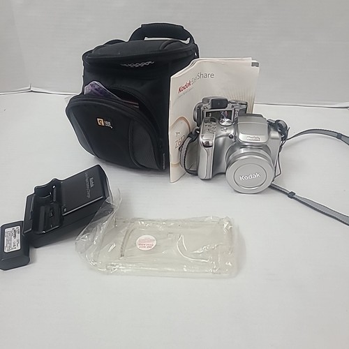 Kodak EasyShare Z612 Digital Camera Silver W/ Bag Manual Battery Charger Tested - Picture 9 of 10