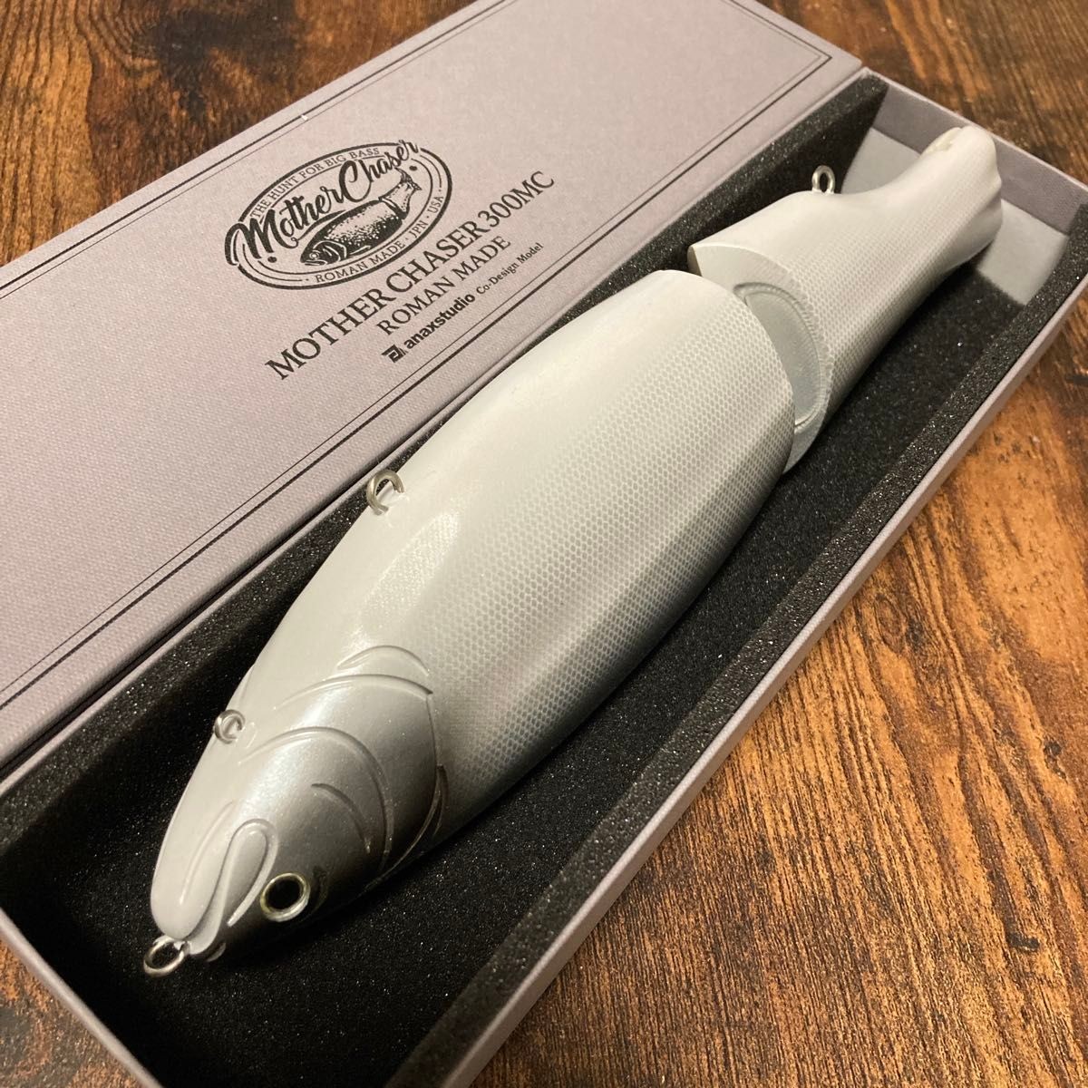 Roman Made Mother Chaser 300MC Albino Machine Cut Model Swimbait Lure - Image 6