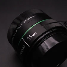 PENTAX DA 35mm F2.4 AL Black Lens - MINT Condition - Sharp Optics from Japan