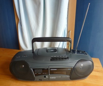 Grundig RR 600 CD Radiorecorder   90er Retro   Radio & Kassette top   CD defekt