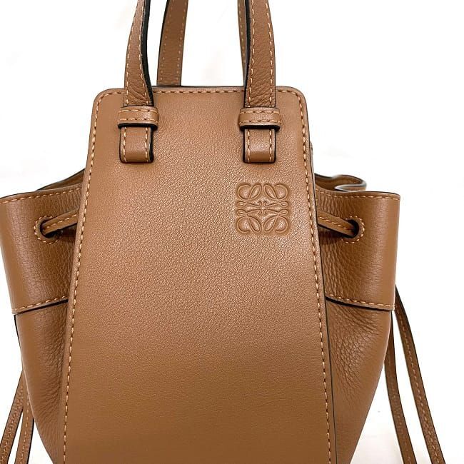 Loewe Shoulder Bag Hammock Mini Brown Anagram 314.30.V07 F
