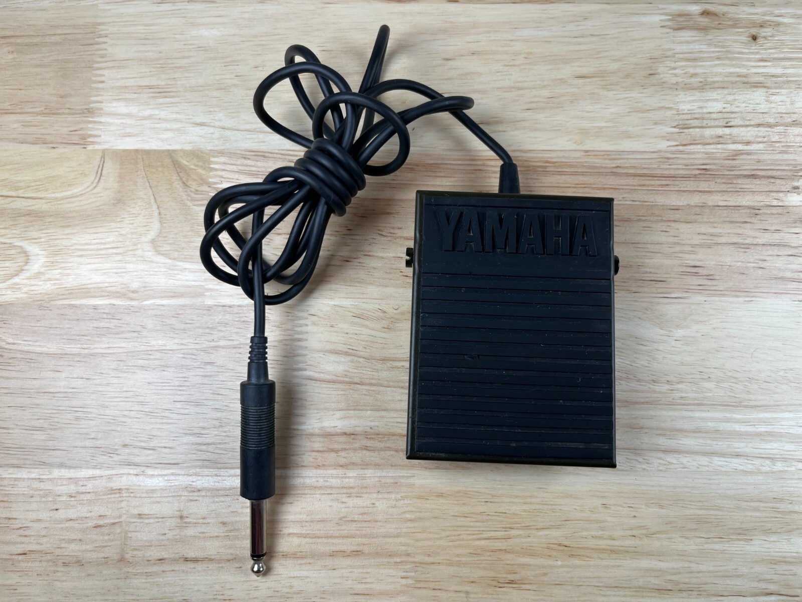Genuine OEM Yamaha FC5 Sustain Electronic Keyboard Piano Foot Pedal - 1/4