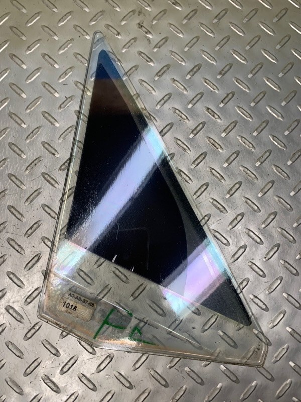 05 Bentley Continental Flying Spur Front Left Driver Side Door Window Vent Glass