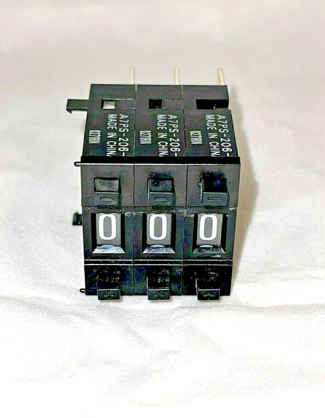 OMEGA CNIS16D33DC ISERIES CONTROLLER 12 TO 36 VDC for sale online eBay