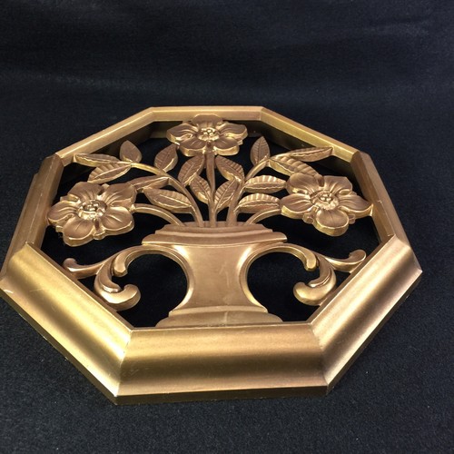 Vintage SYROCO Gold Tone Floral Octagonal Wall Hanging A-4368 - Picture 3 of 5