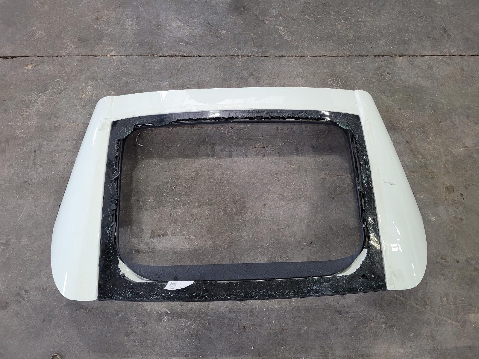 2019 Ferrari Portofino Rear Roof without glass; White 