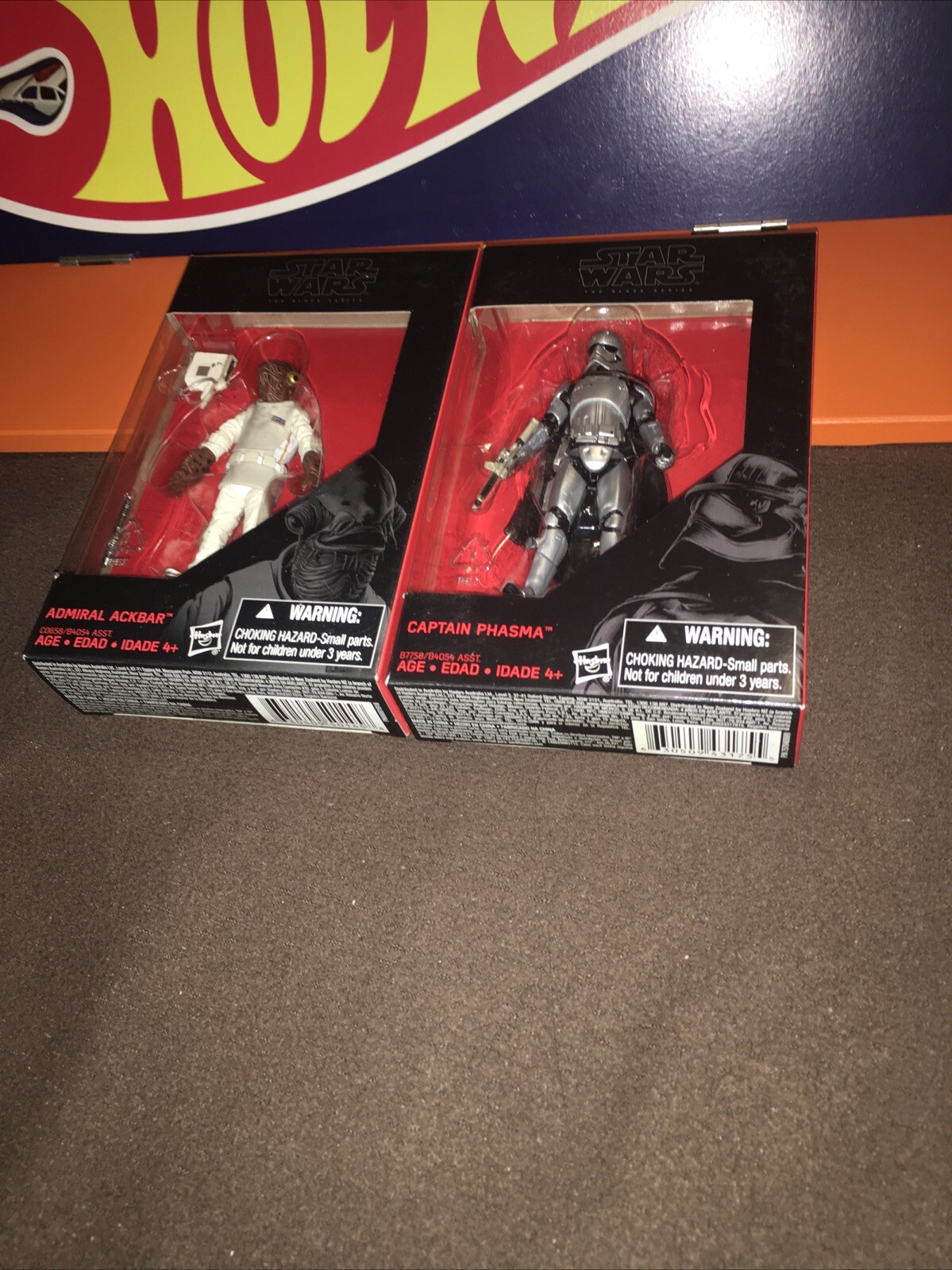 "Star Wars 3,75"" Walmart Black Series Almirante Ackbar y Capitana Phasma"