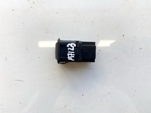 Volkswagen Passat 1998 Fuel Cap Switch (Gas Fuel Door Switch Butto #1445314-07