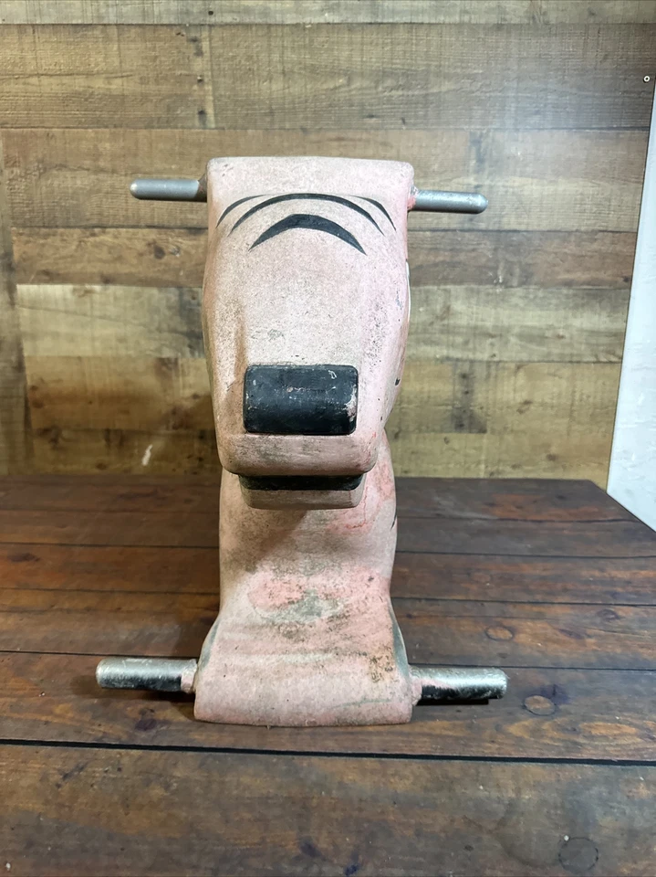 Columpio vintage de aluminio fundido TIGER patio de recreo Reedsville PA México Forge Foto 4 de 4