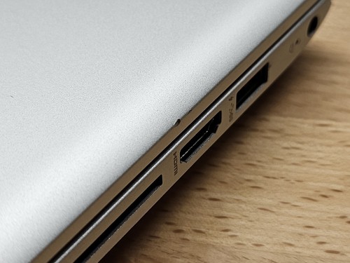 HP ENVY 17.3 Gaming TOUCH Core i7-7500 GeForce 940MX 16GB RAM 918GB Storage - Photo 16/24