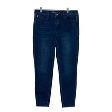 DG2 by Diane Gilman cropped dark blue jeans size 8 slimming stretch