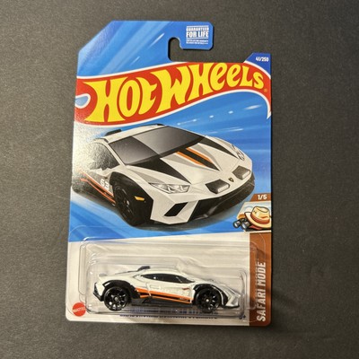   Hot Wheels 2025 Safari Mode 1/5 Lamborghini Huracan Sterrato White #41