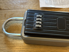 Key Lock Box Key Storage, 4 Digit Combination Outdoors Weather Rust Resistant