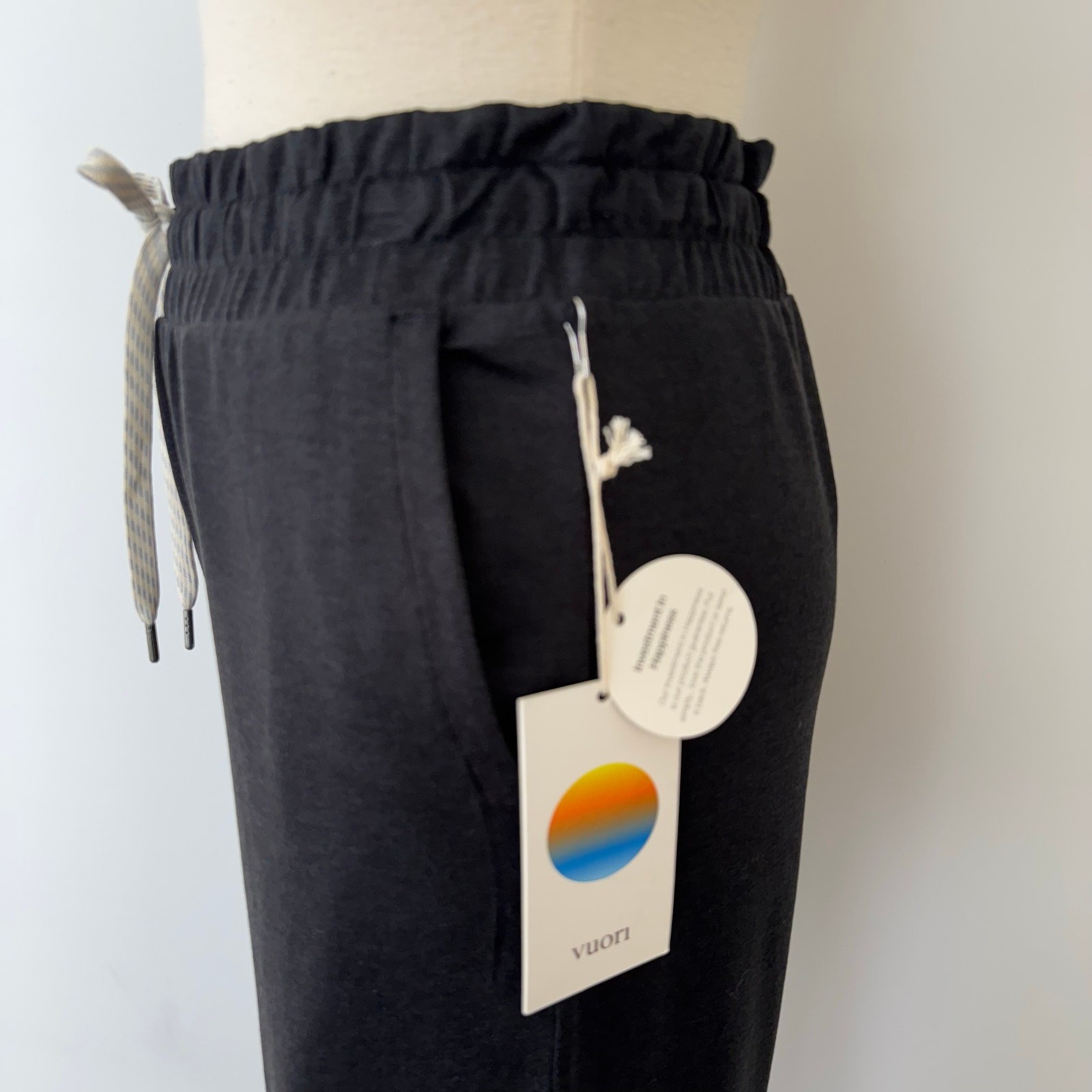 Vuori Halo Essential Wide Leg Soft Pull-On Pants in Black Heather S NWT thumbnail 5