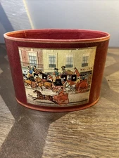 Very Nice VTG Desk Basket Made By StyleCraft 18Th Or 19Th Century Scene