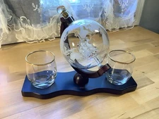 Globe Whiskey Decanter Etched Globe W/Ship Sculpture incl 2 Glasses