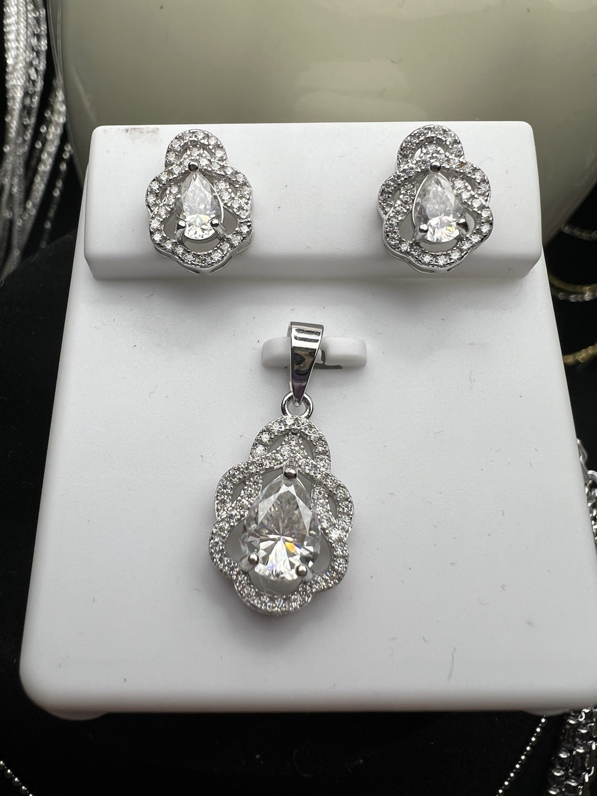 Moissanite Pear Clear 925 Sterling Silver Jewelry Set Earrings & Pendant Silver