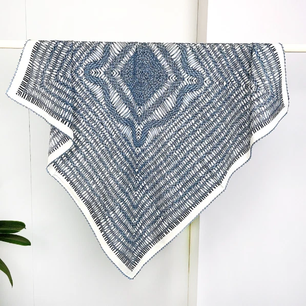 100% Silk Mulberry Neckerchief Shawl knit Print 65X65cm Bandanna Scarf Square