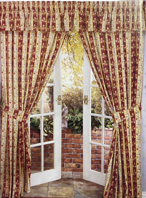 Classica 46'' x 54'' Floral Wein Creme Gestreift Ungefüttert Bleistift Plissee Vorhänge