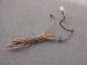 82-92 CAMARO FIREBIRD INTERIOR LARGE OVERHEAD DOME CONNECTOR PLUG AND