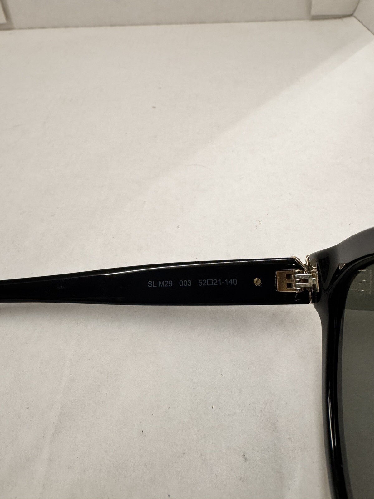 Lunettes de Soleil Saint Laurent Modèle : SL M29 003 Prix NEUF 339 Euros