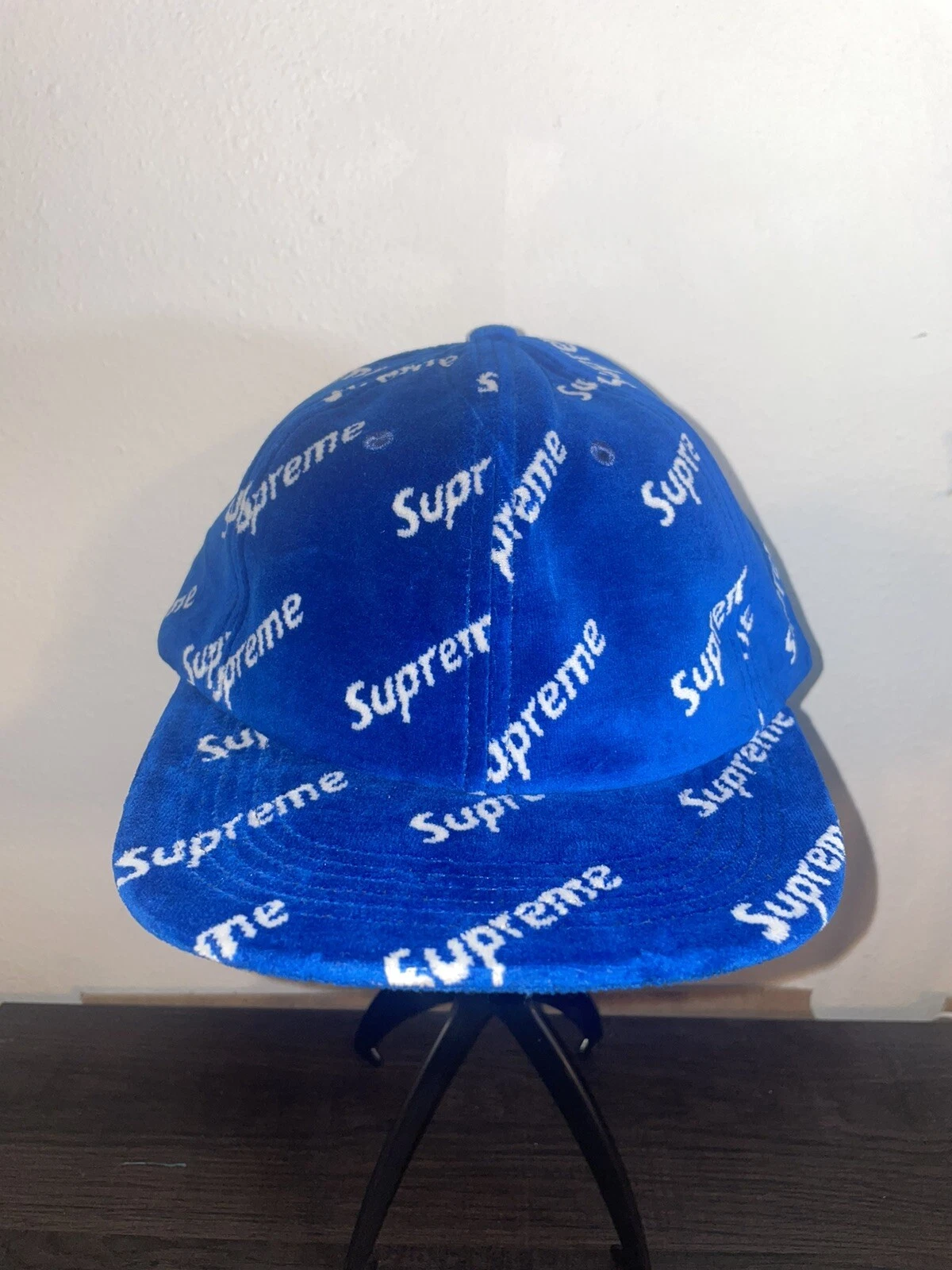 Casquette 6 panneaux bleu logo diagonal velours suprême F/W 17